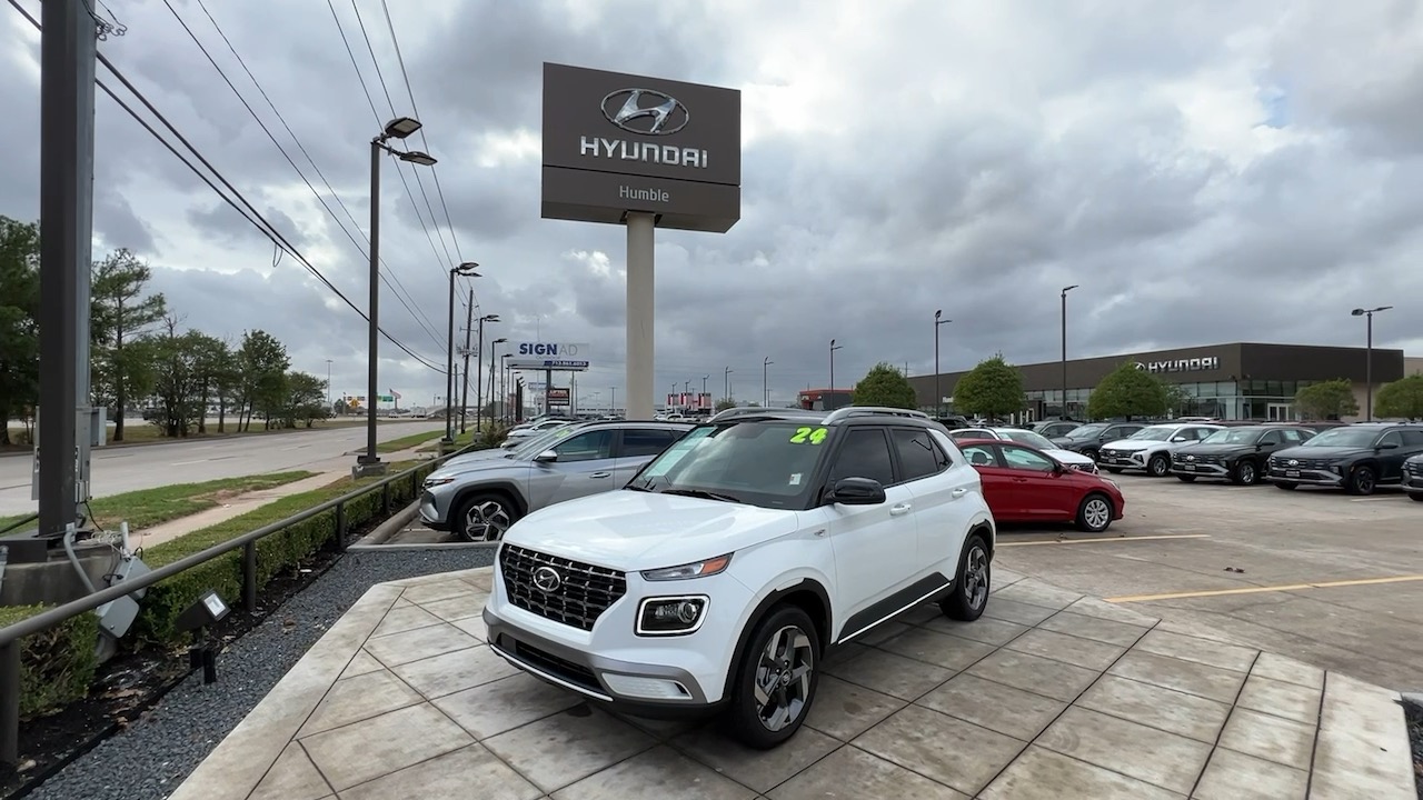 2024 Hyundai Venue Limited 6