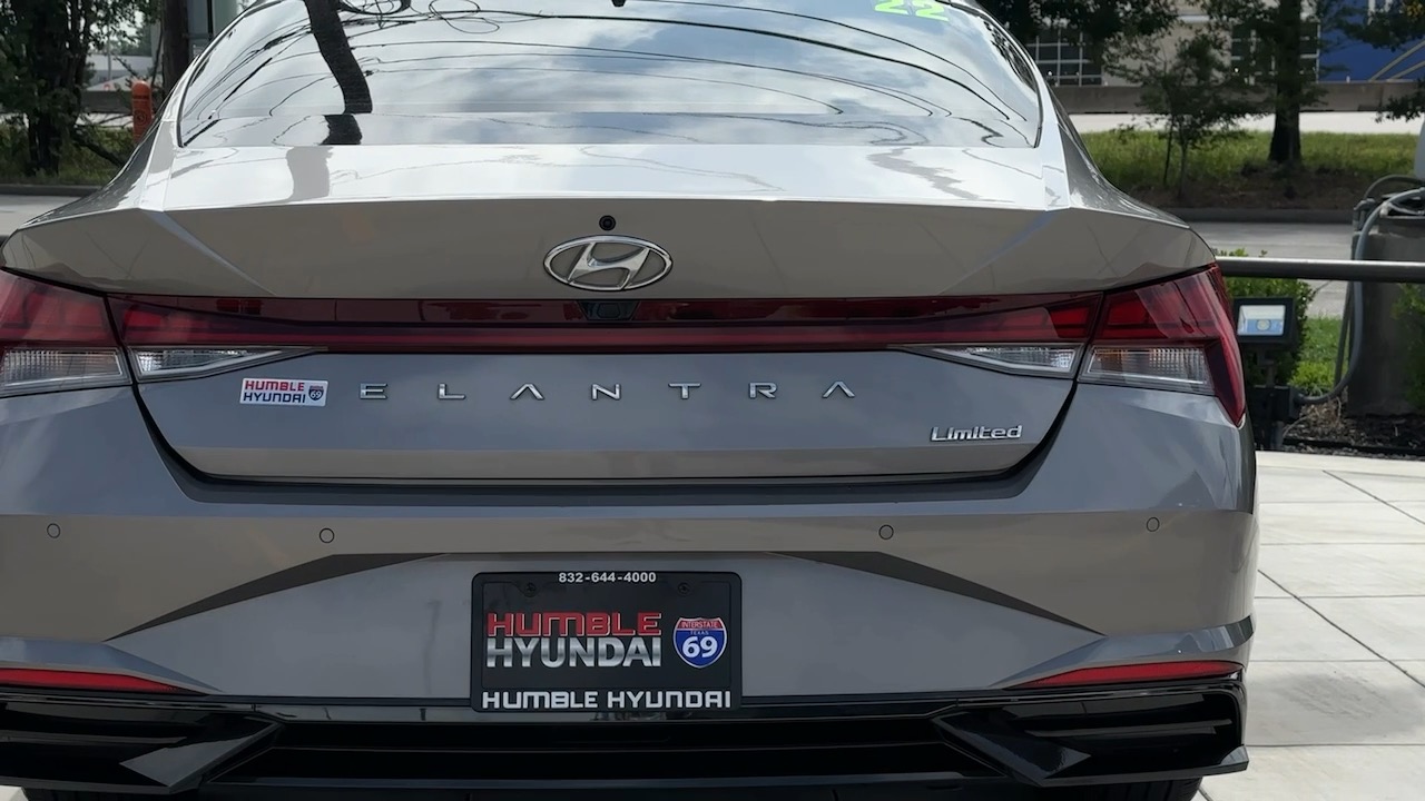 2022 Hyundai ELANTRA  15