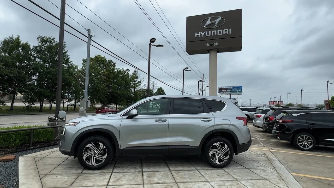 2022 Hyundai Santa Fe SE 2