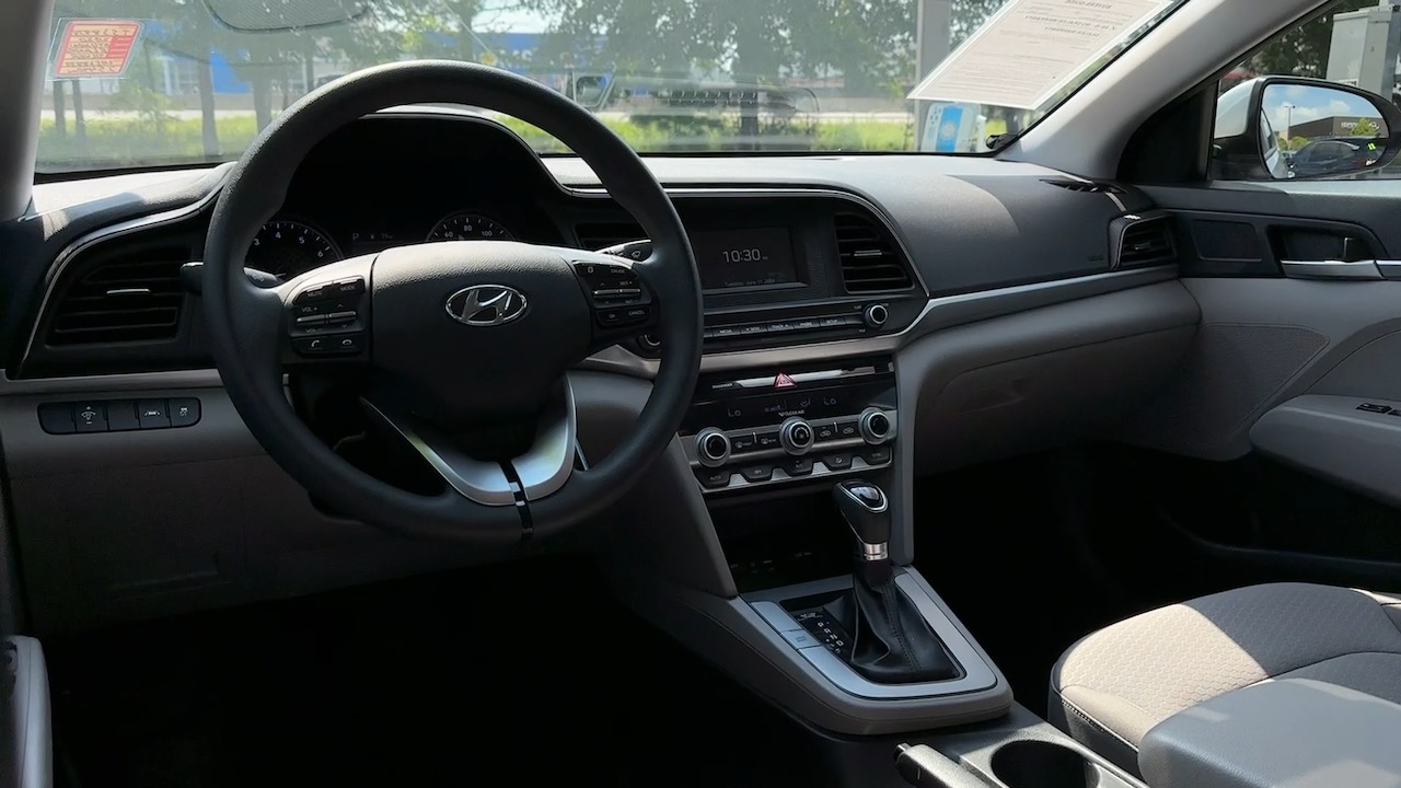 2020 Hyundai ELANTRA  24