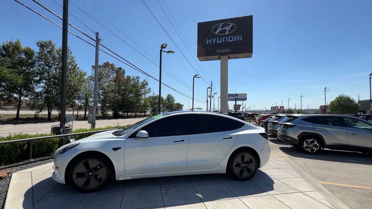 2023 Tesla Model 3 Base 3