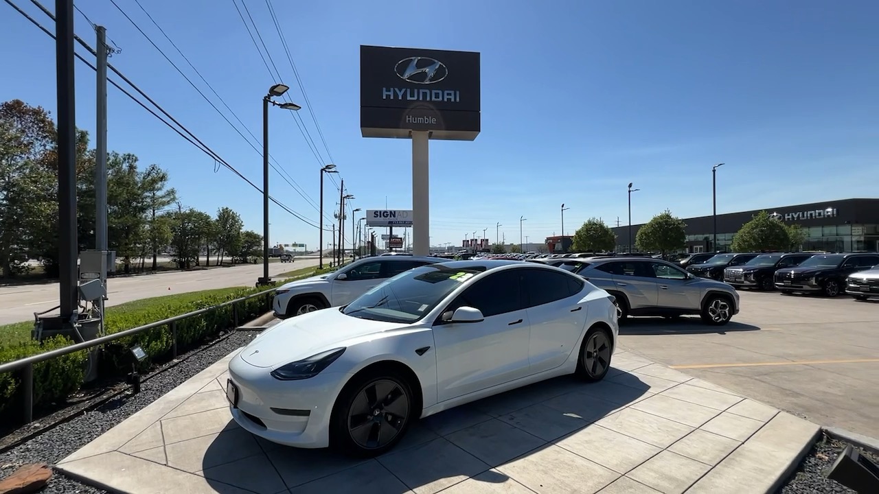 2023 Tesla Model 3 Base 6