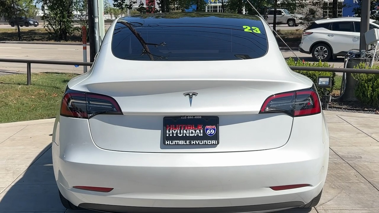 2023 Tesla Model 3 Base 17