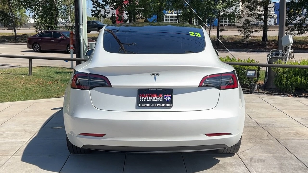 2023 Tesla Model 3 Base 18