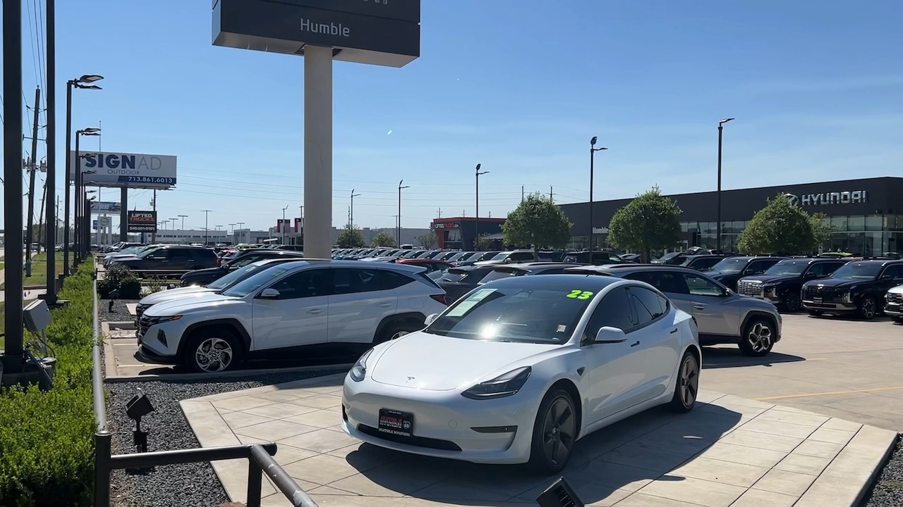 2023 Tesla Model 3 Base 38