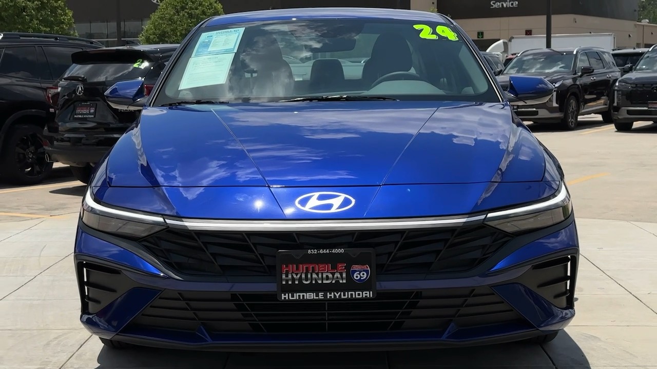 2024 Hyundai ELANTRA  8