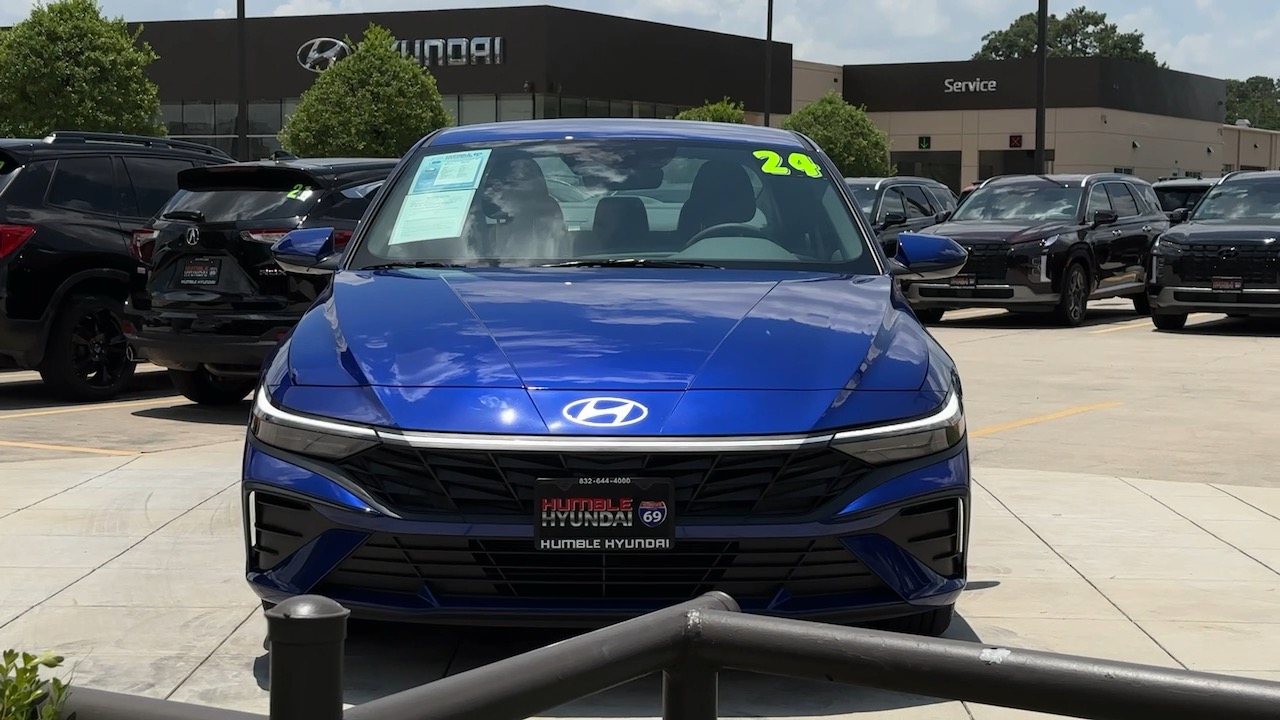 2024 Hyundai ELANTRA  10