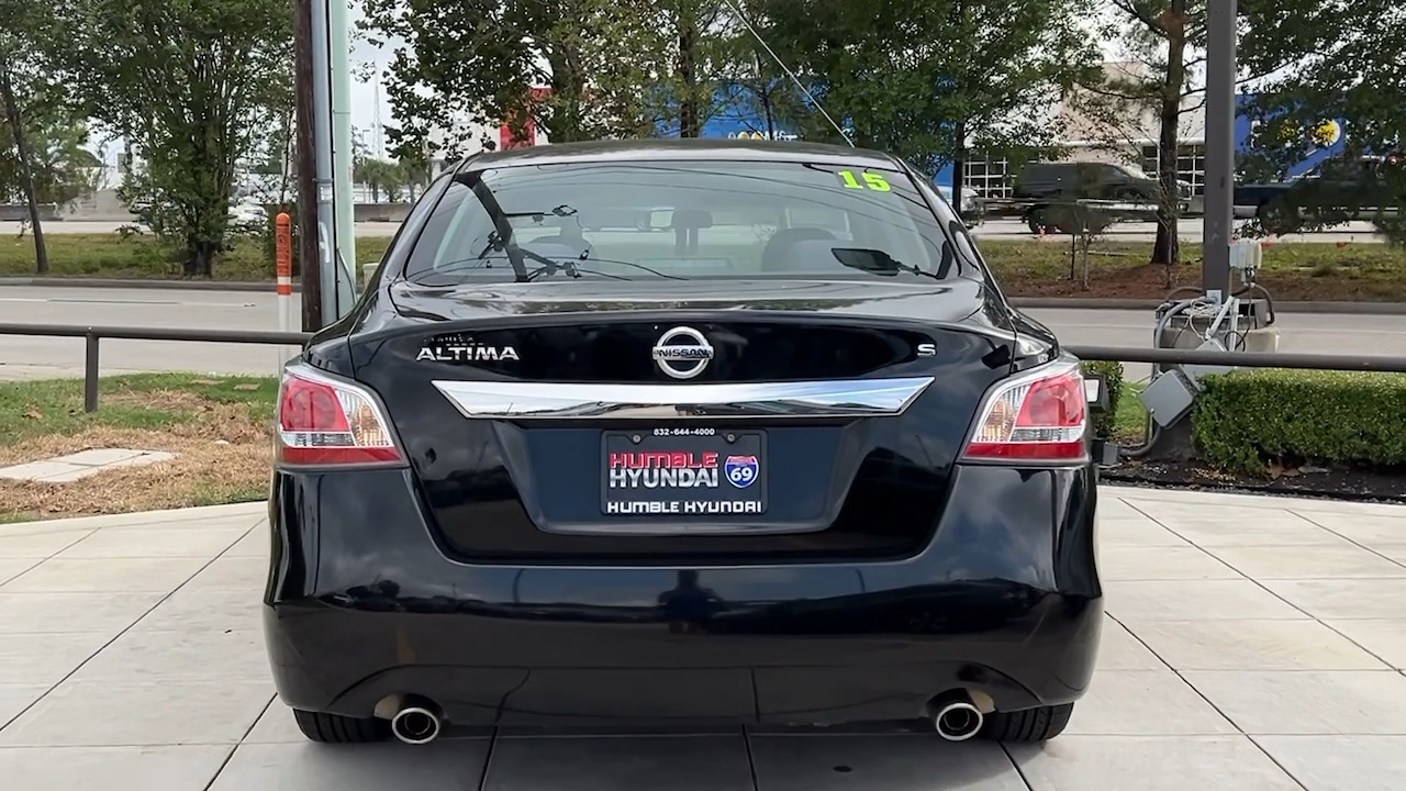 2015 Nissan Altima 2.5 S 17