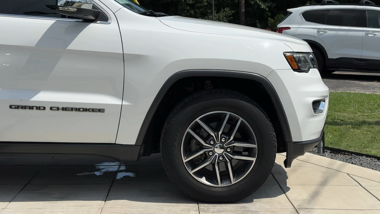 2017 Jeep Grand Cherokee Limited 12