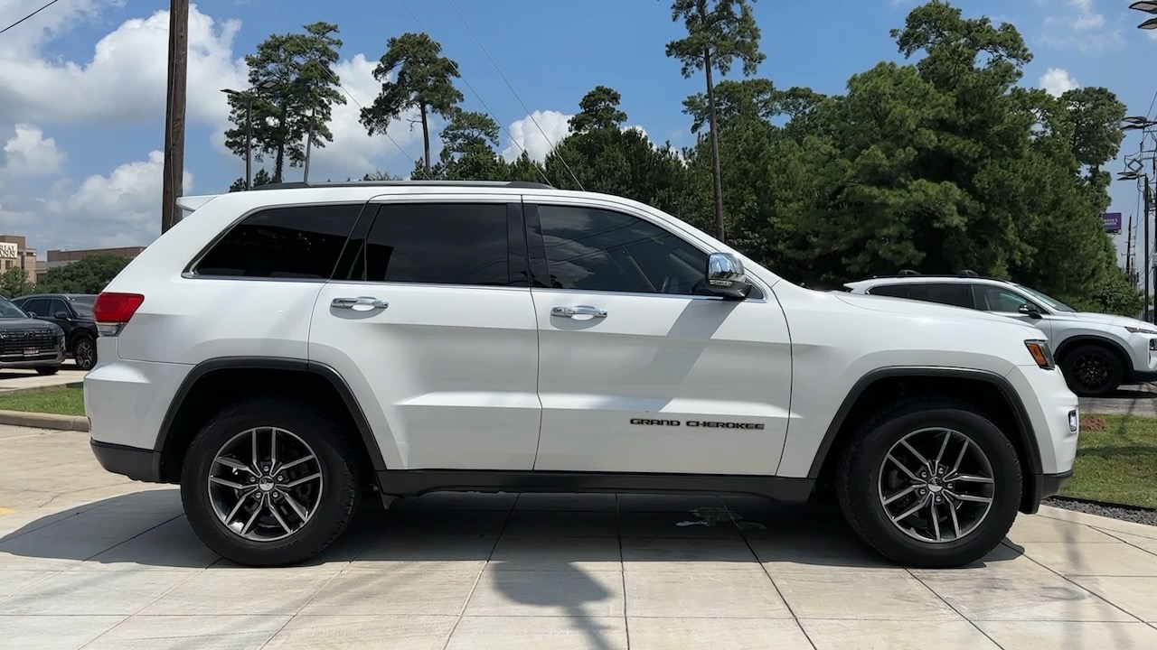 2017 Jeep Grand Cherokee Limited 15
