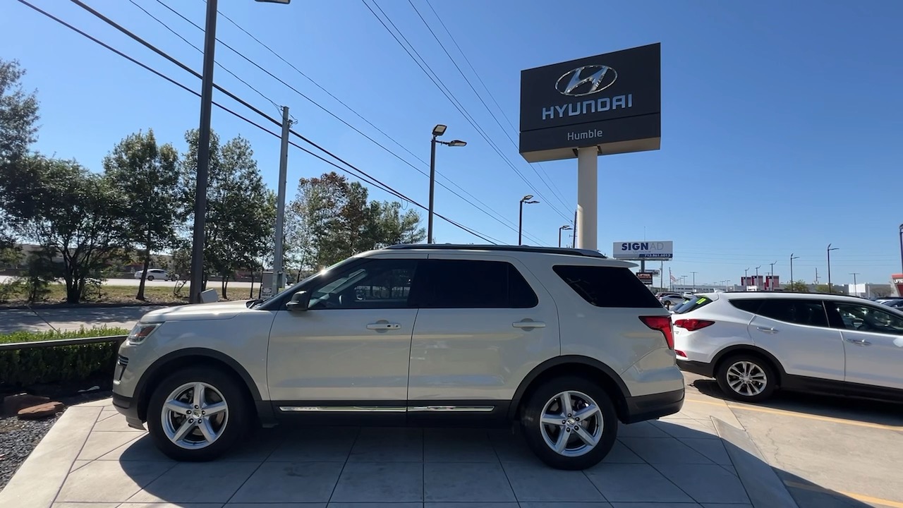 2018 Ford Explorer XLT 2