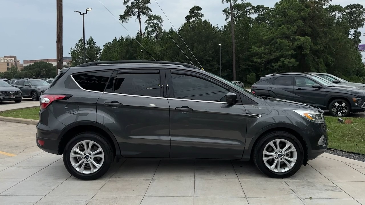 2018 Ford Escape  16