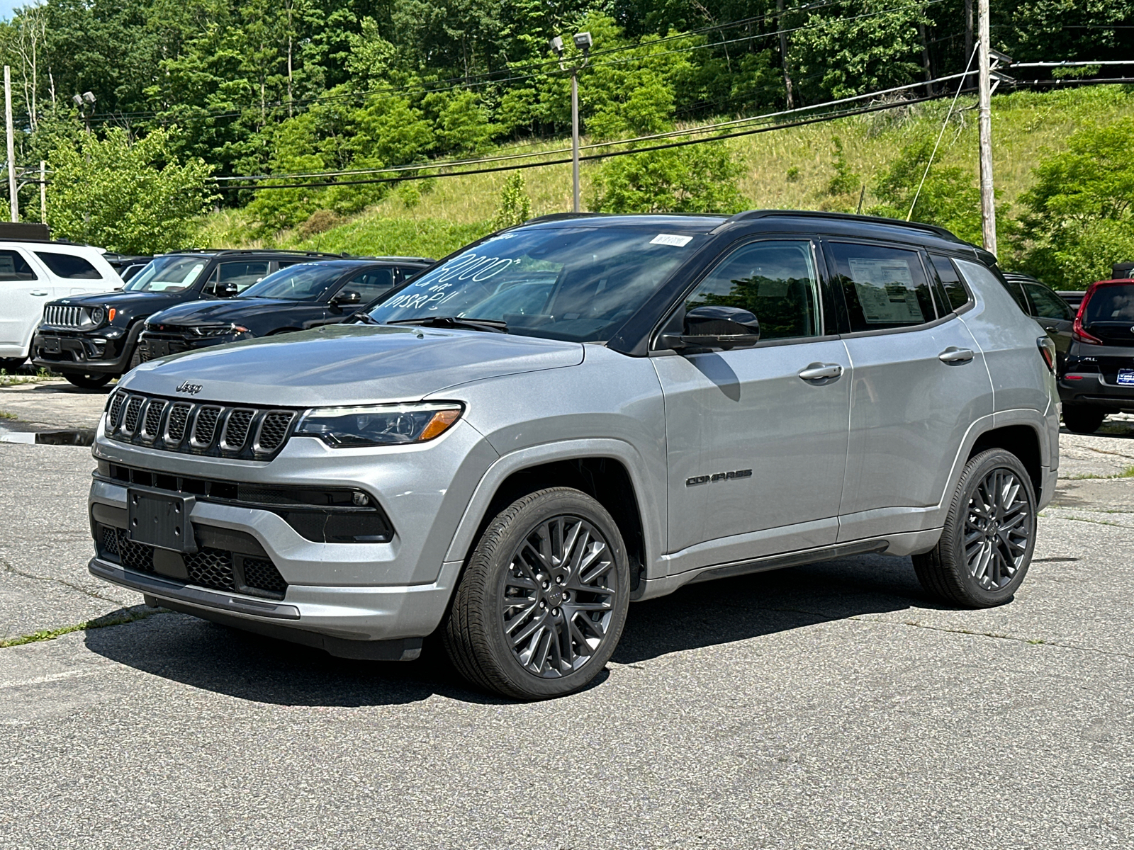 2023 Jeep Compass LIMITED 1