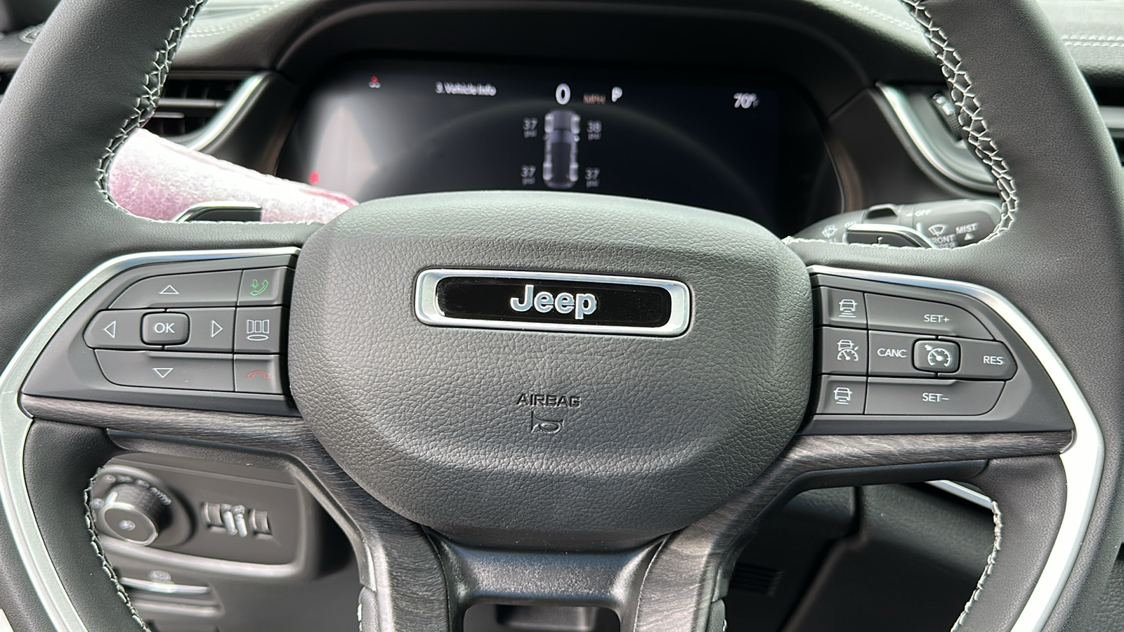 2024 Jeep Grand Cherokee LIMITED 8