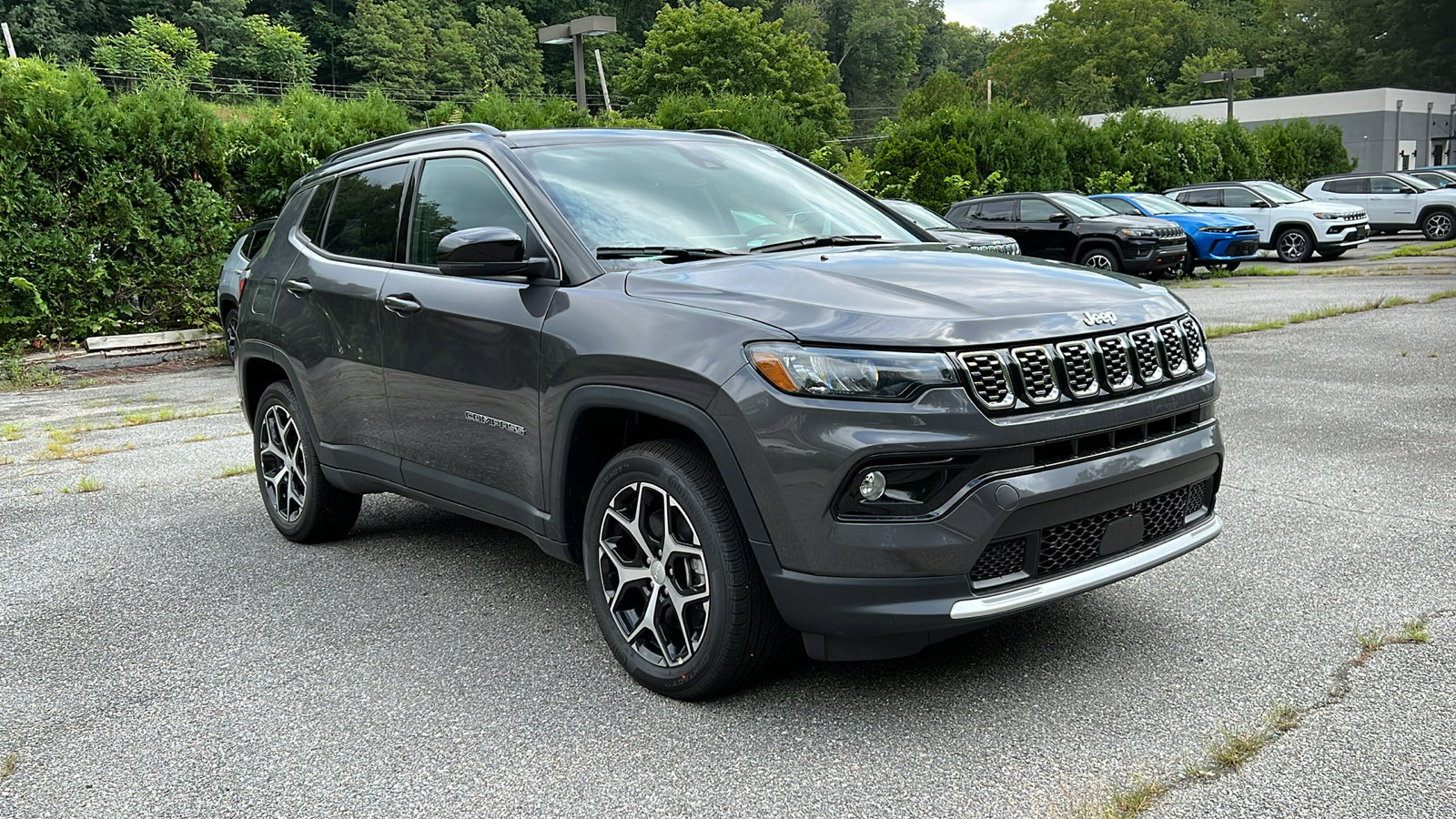 2024 Jeep Compass LIMITED 3