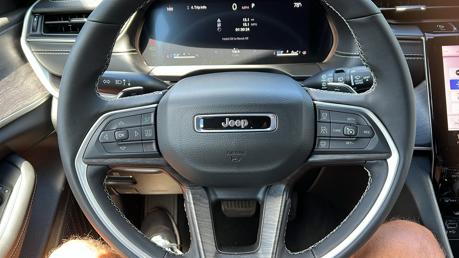 2024 Jeep Grand Cherokee LIMITED 10