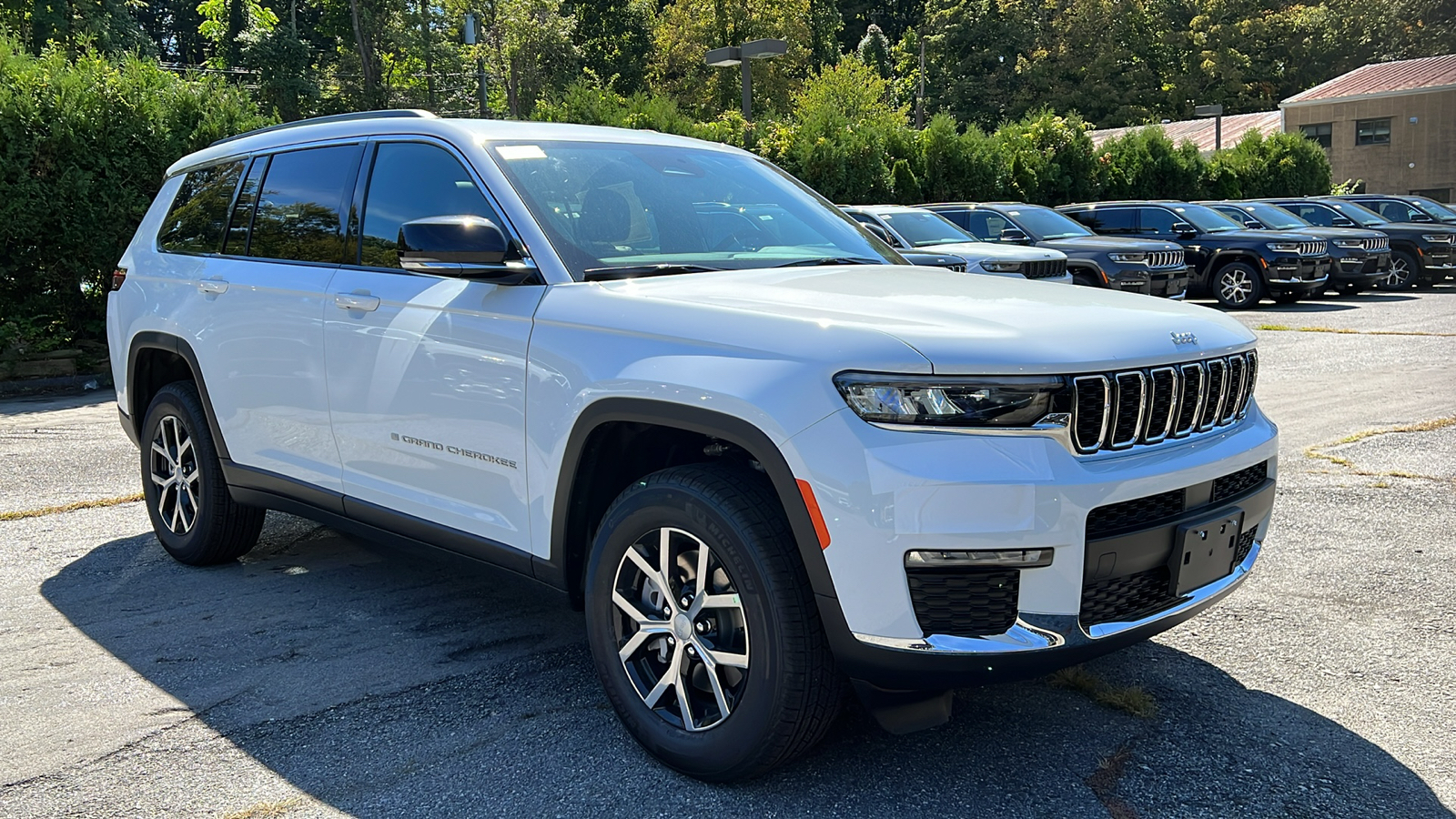 2024 Jeep Grand Cherokee L LIMITED 3