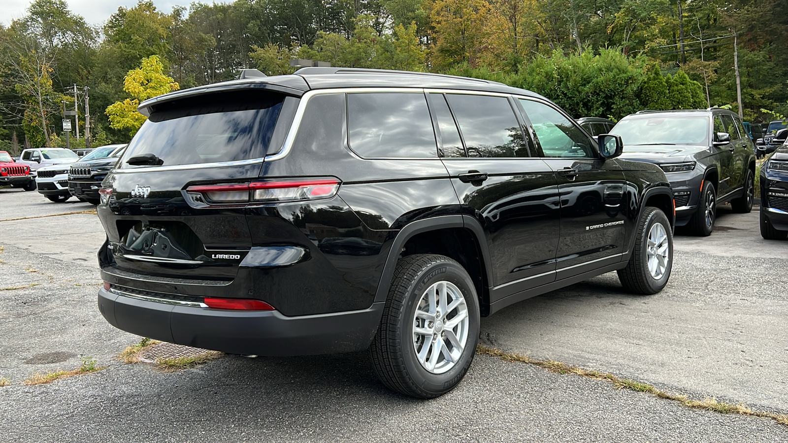 2024 Jeep Grand Cherokee L LAREDO 4