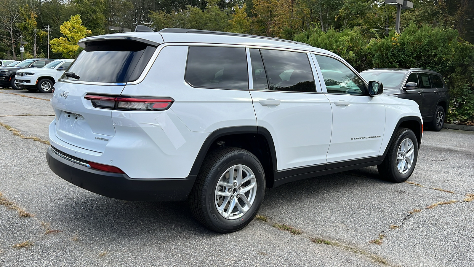 2024 Jeep Grand Cherokee L LAREDO 4