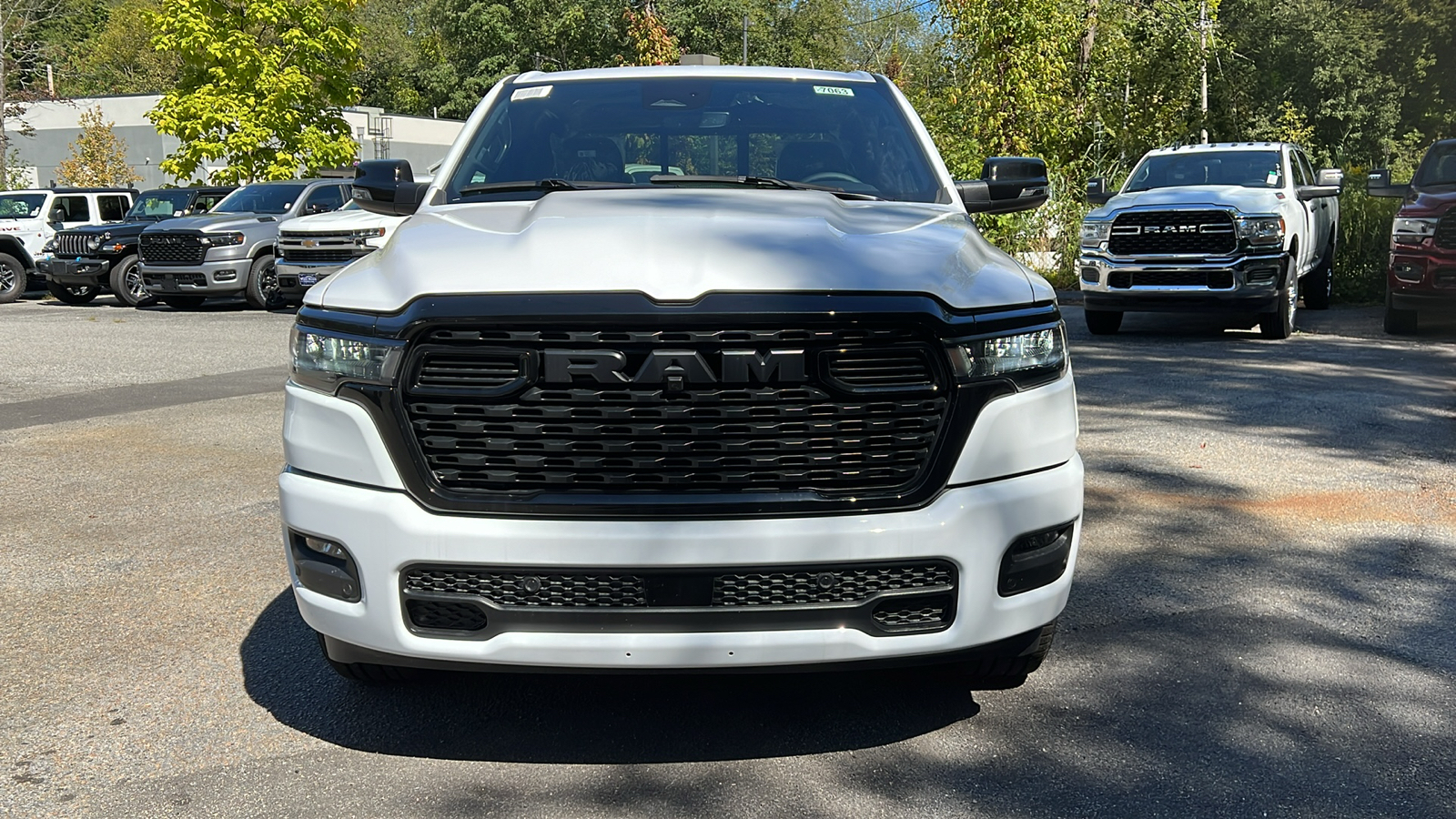 2025 Ram 1500 BIGHORN 2