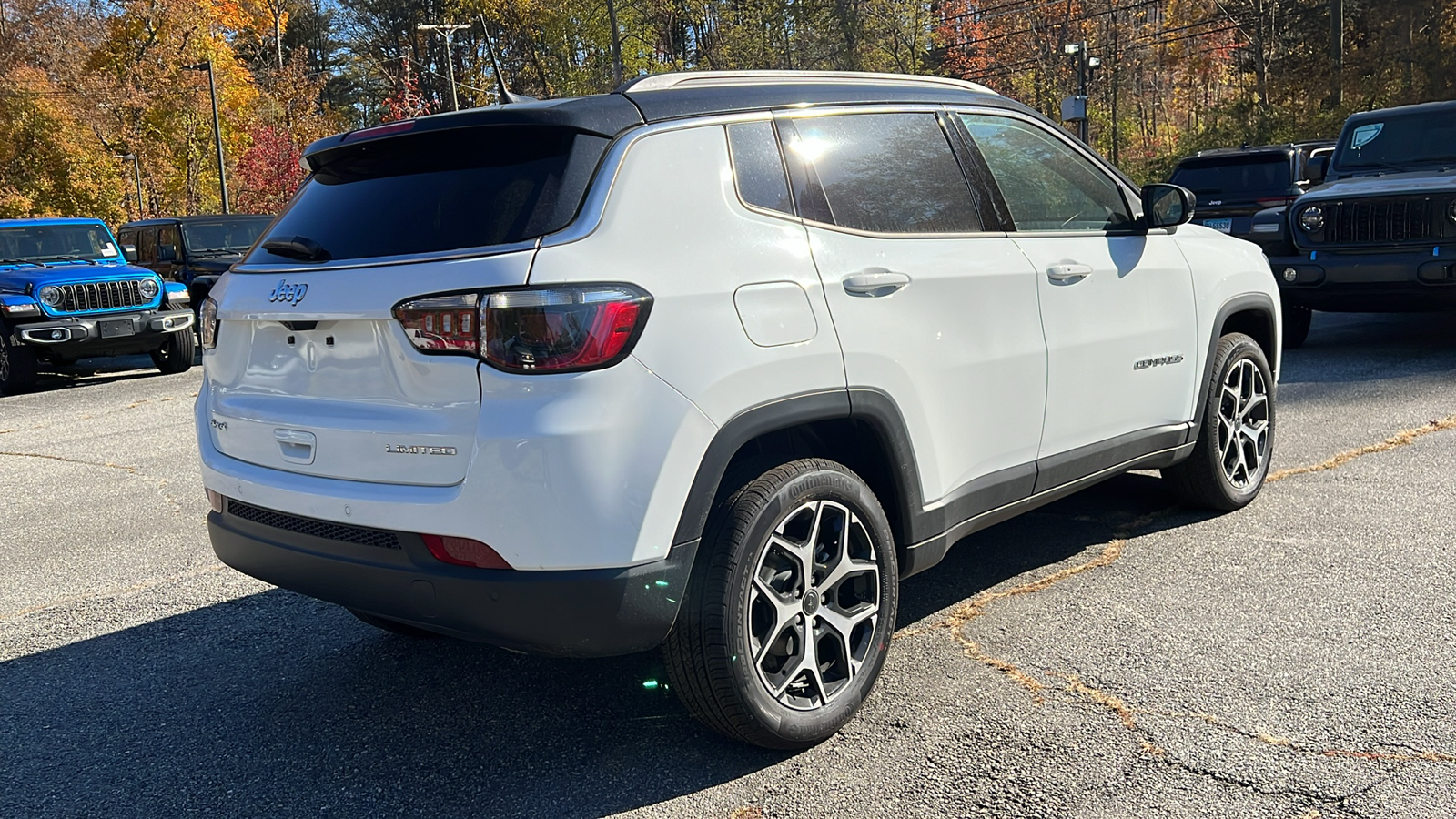 2025 Jeep Compass LIMITED 4