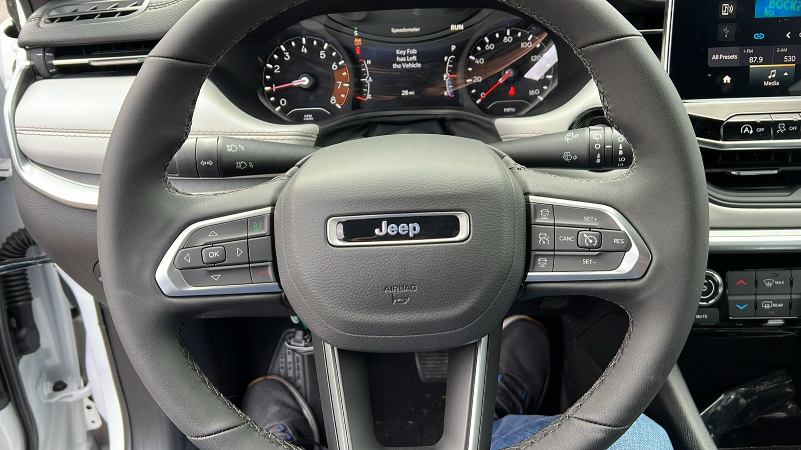 2025 Jeep Compass LIMITED 10