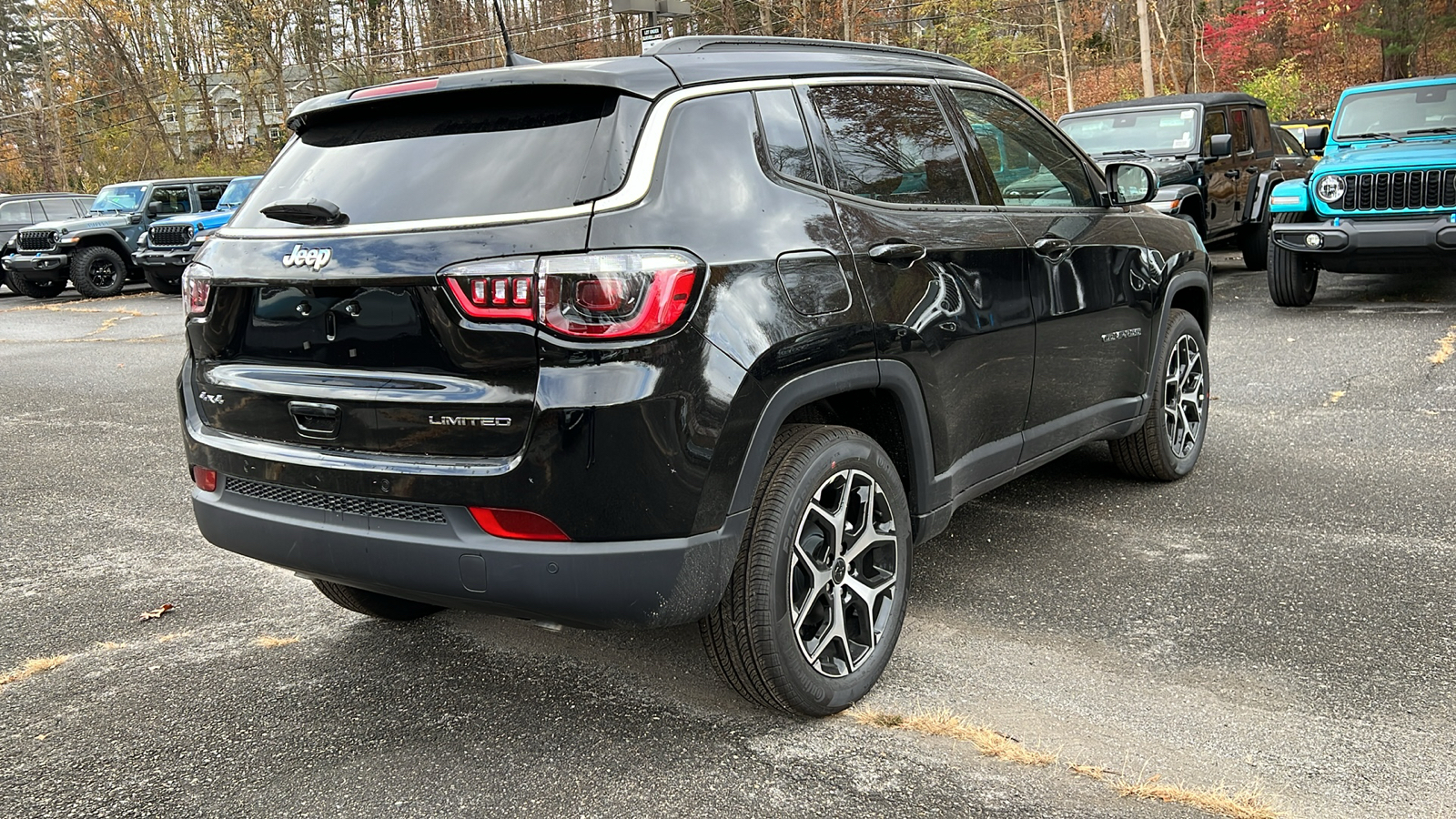 2025 Jeep Compass LIMITED 4