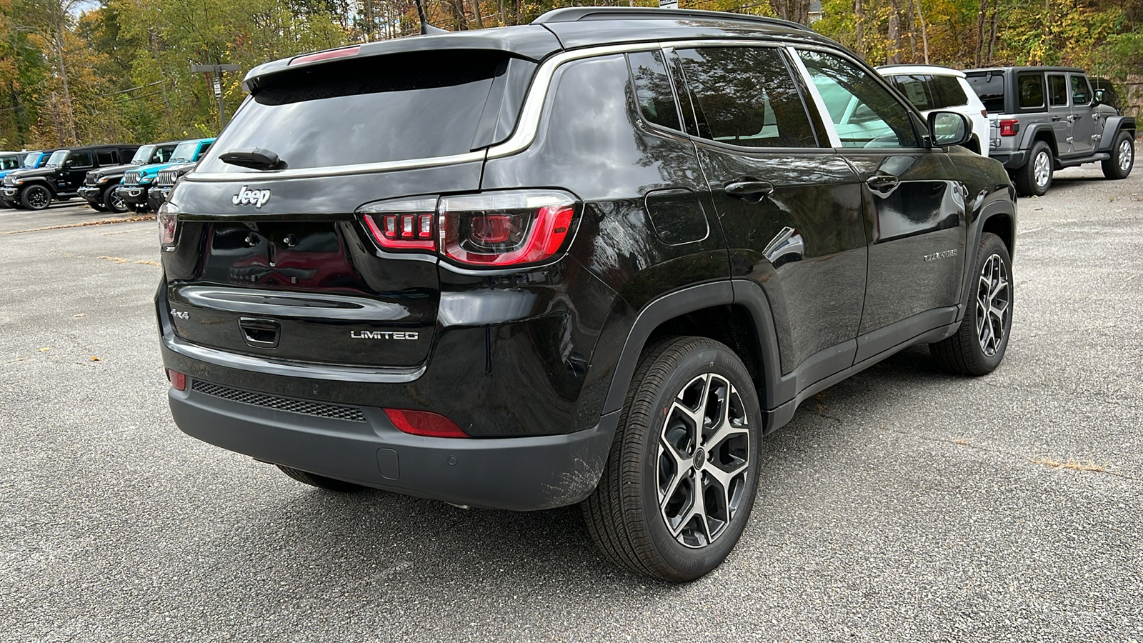 2025 Jeep Compass LIMITED 4