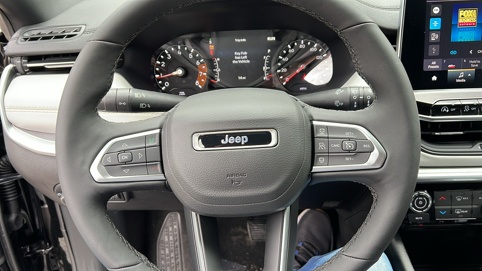 2025 Jeep Compass LIMITED 10