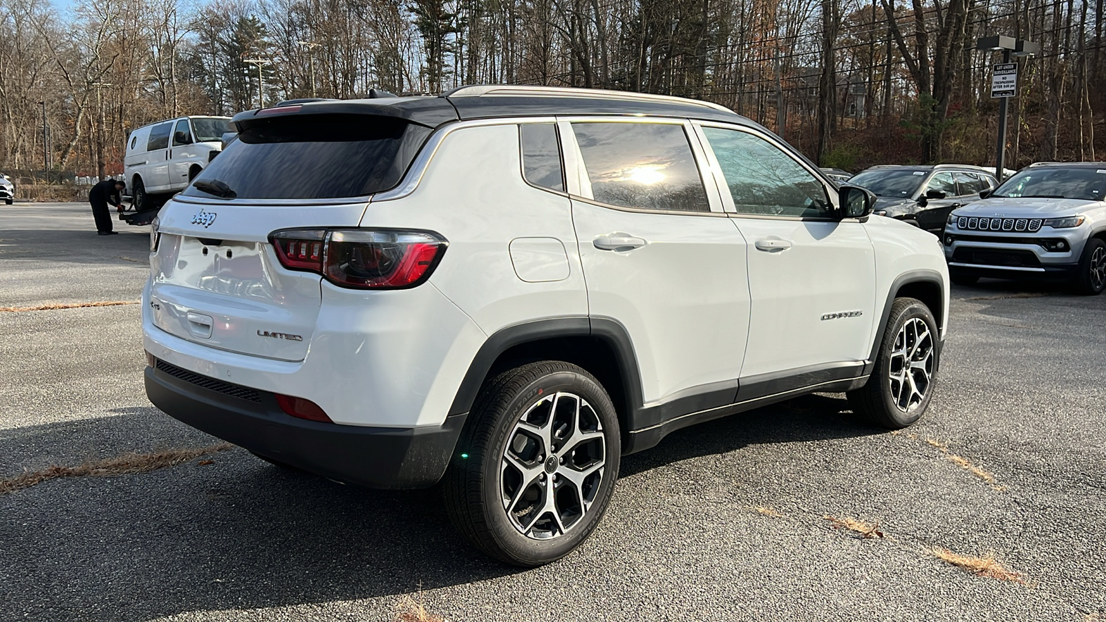 2025 Jeep Compass LIMITED 4