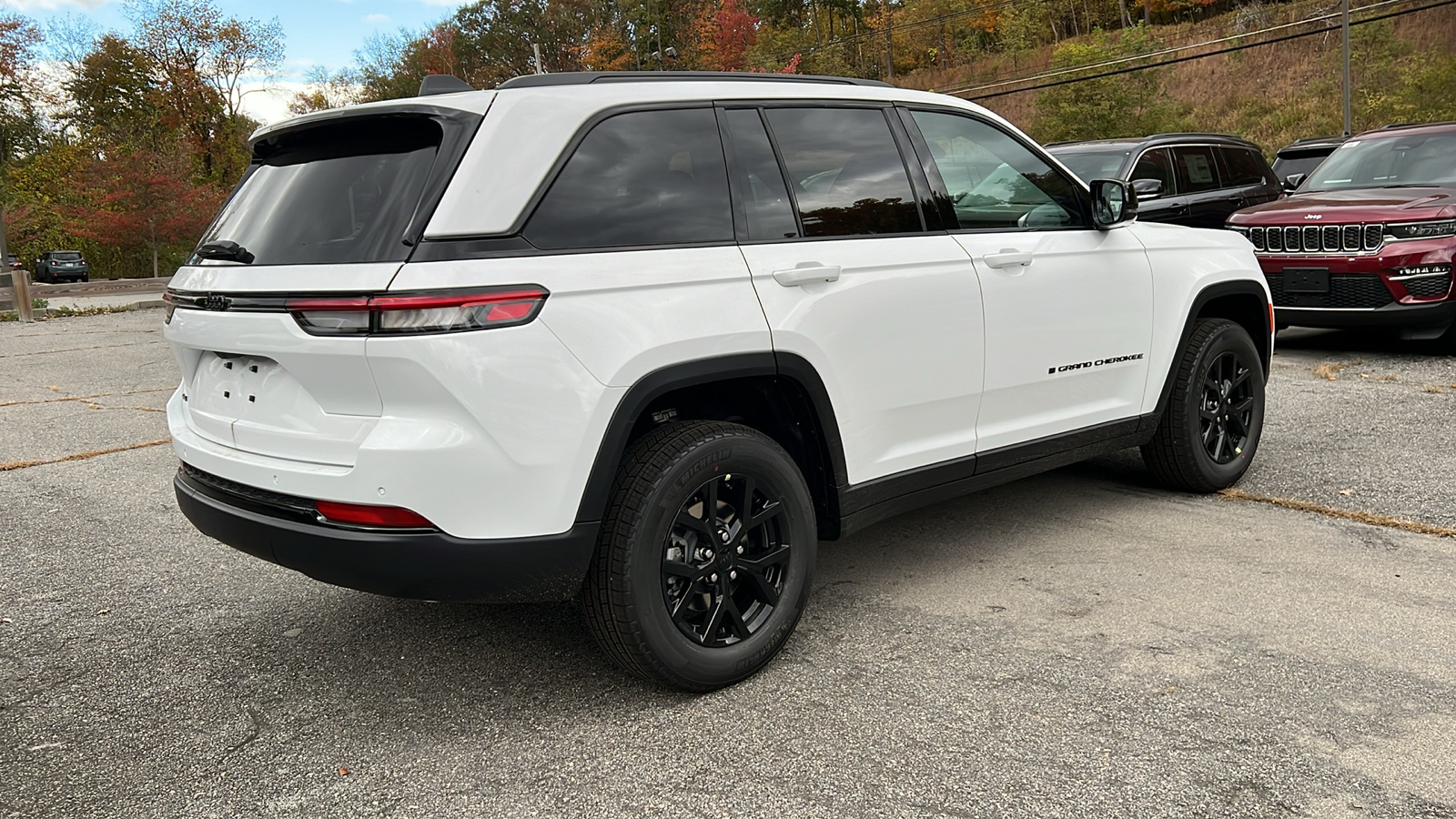 2025 Jeep Grand Cherokee LAREDO 4