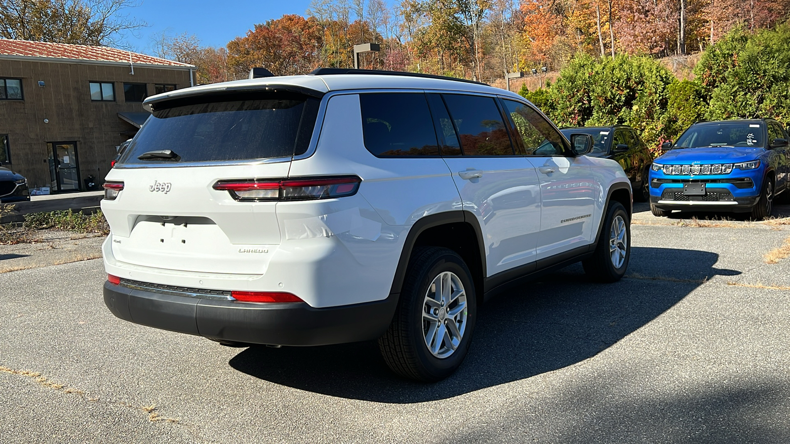 2025 Jeep Grand Cherokee L LAREDO 4