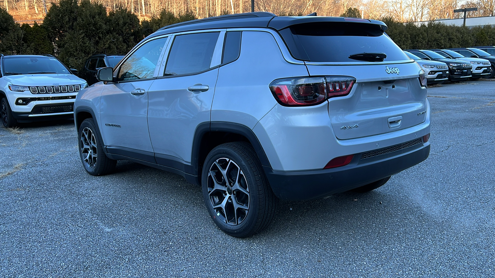 2025 Jeep Compass LIMITED 6