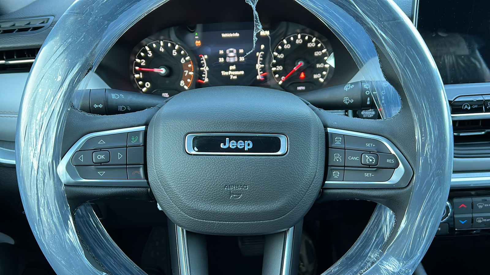 2025 Jeep Compass LIMITED 10