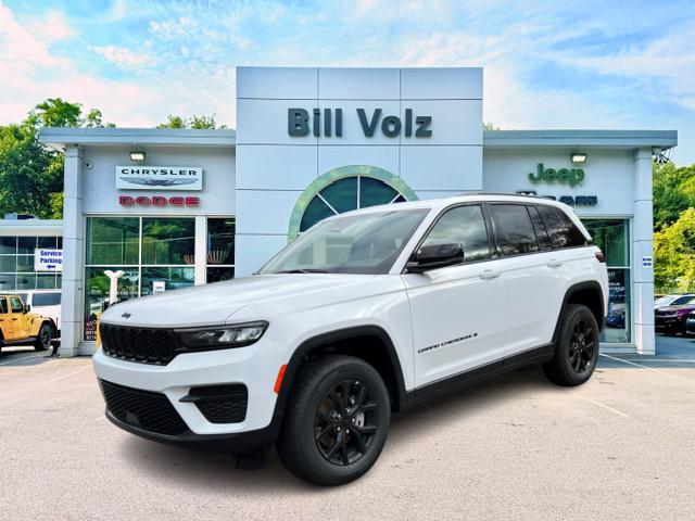 2025 Jeep Grand Cherokee LAREDO 1