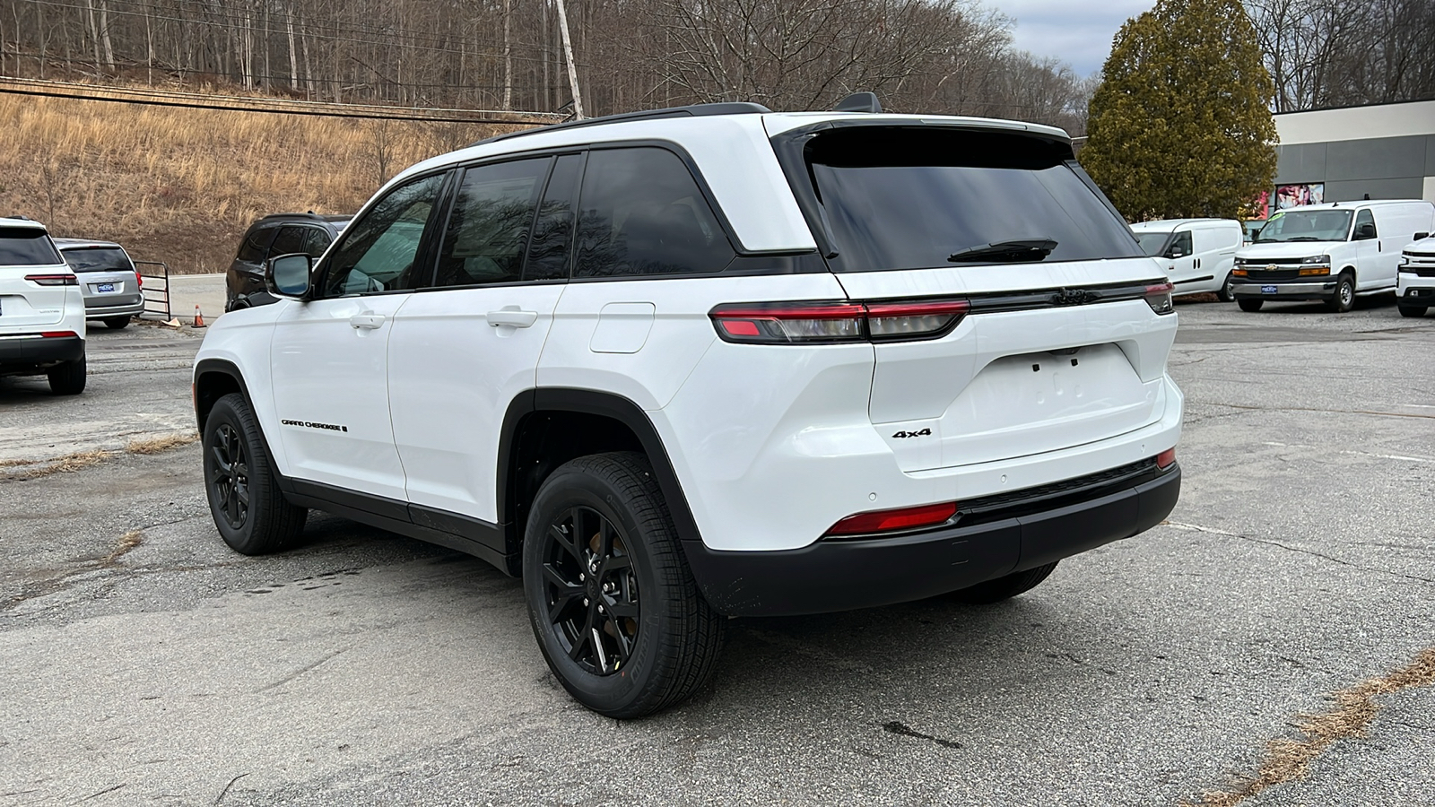 2025 Jeep Grand Cherokee LAREDO 6