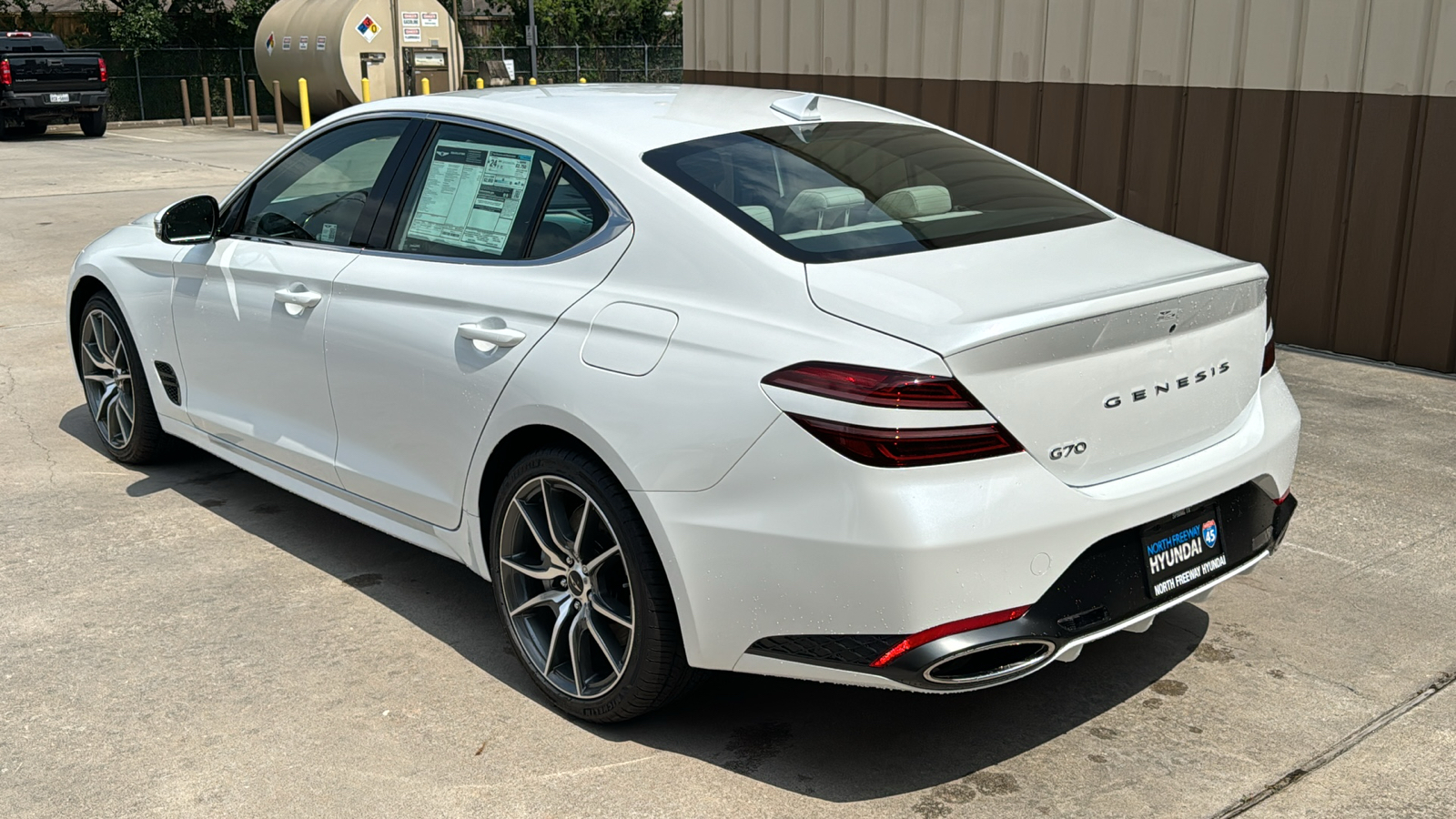 2025 Genesis G70 2.5T 4