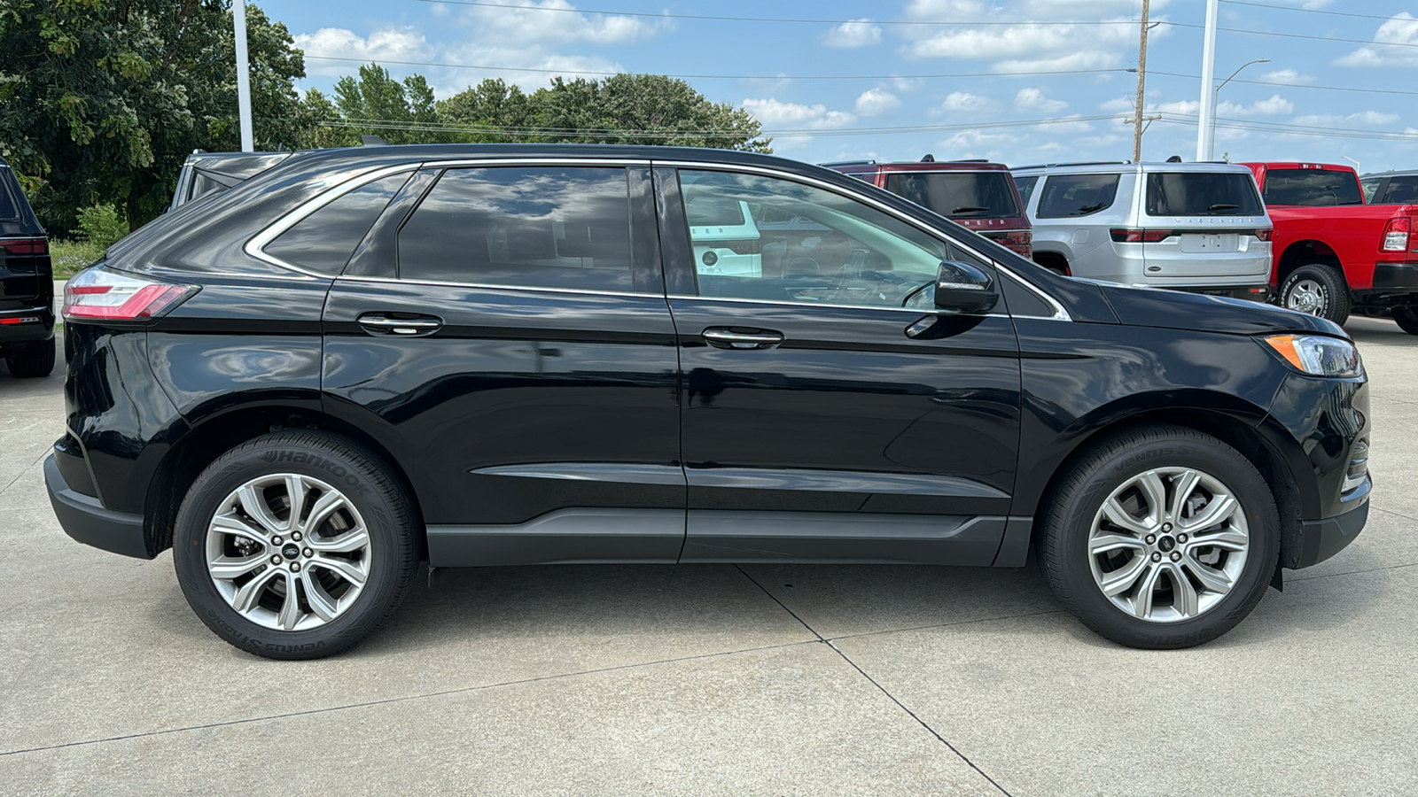 2024 Ford Edge Titanium 2