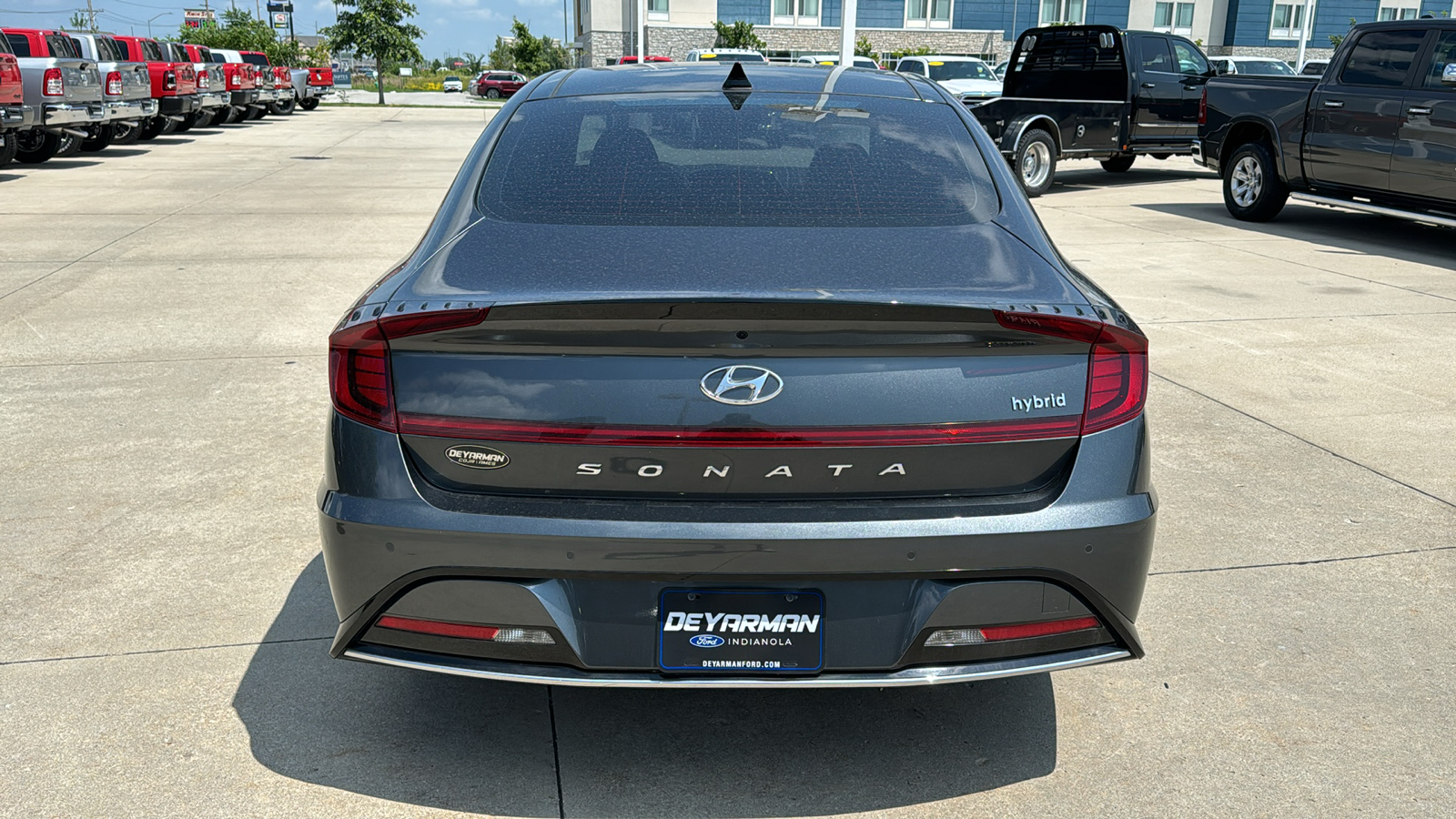 2023 Hyundai Sonata Hybrid Limited 4