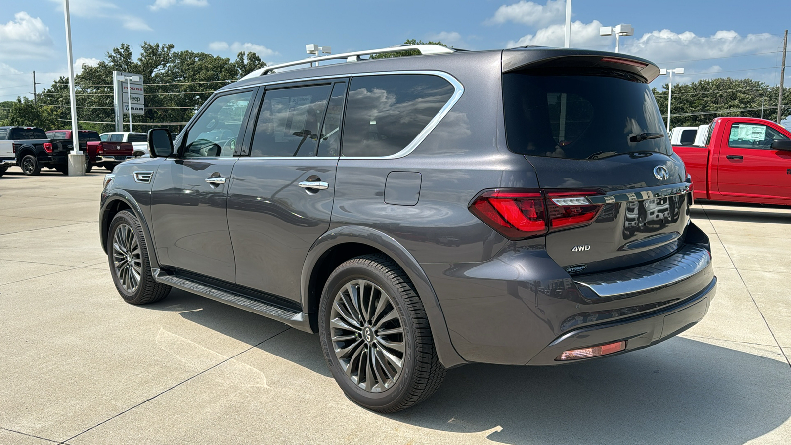 2024 INFINITI QX80 Sensory 5