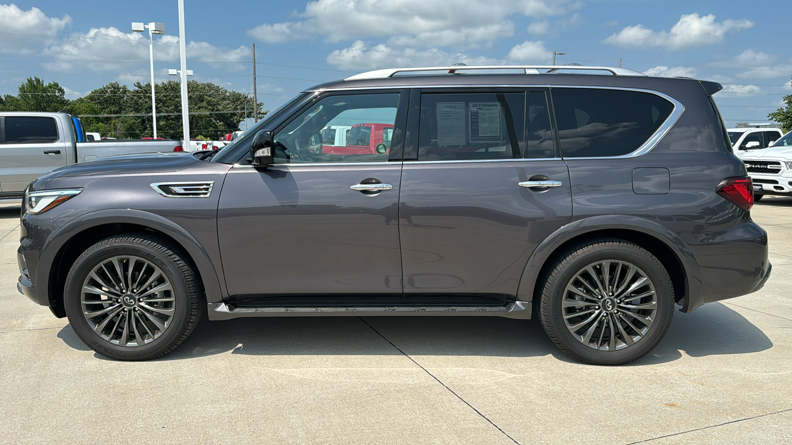 2024 INFINITI QX80 Sensory 6