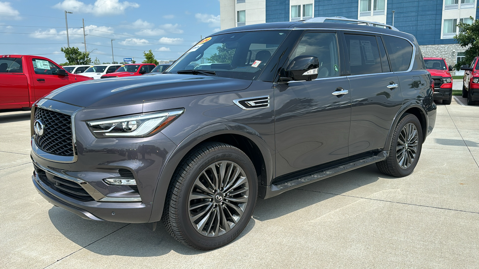 2024 INFINITI QX80 Sensory 7