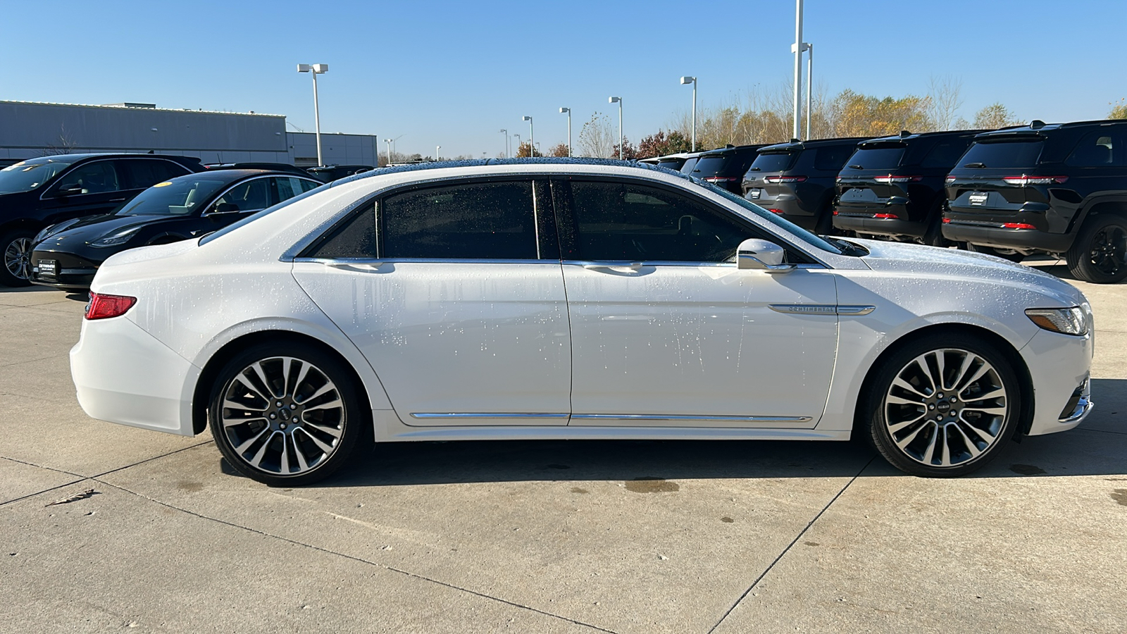 2017 Lincoln Continental Reserve 2