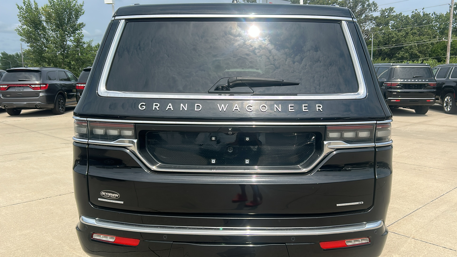 2023 Jeep Grand Wagoneer Series II 4