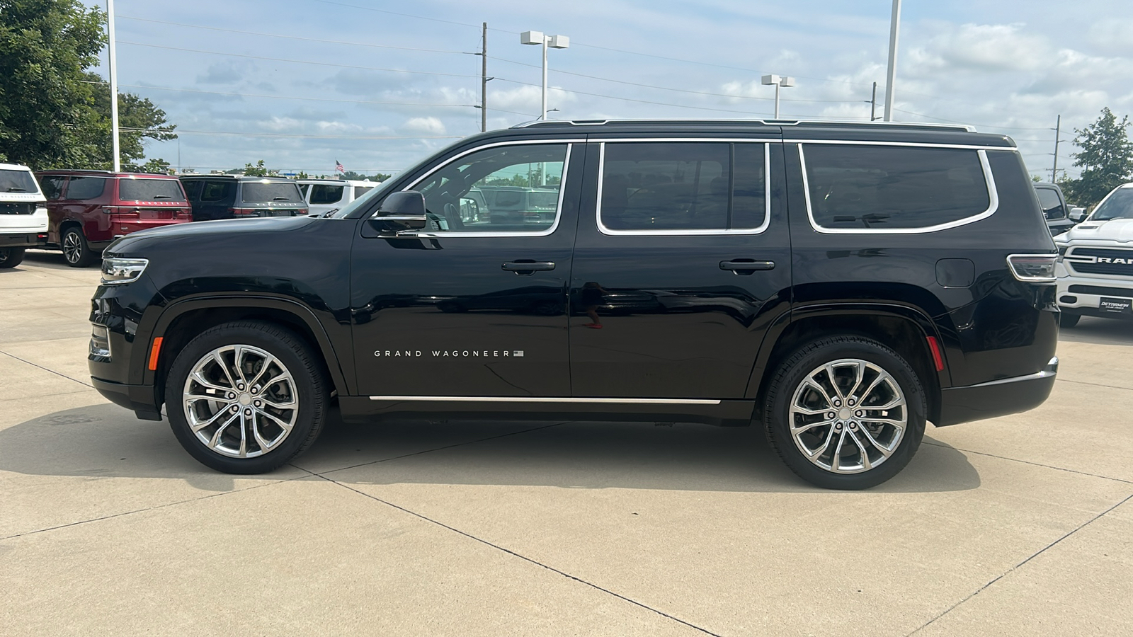 2023 Jeep Grand Wagoneer Series II 6