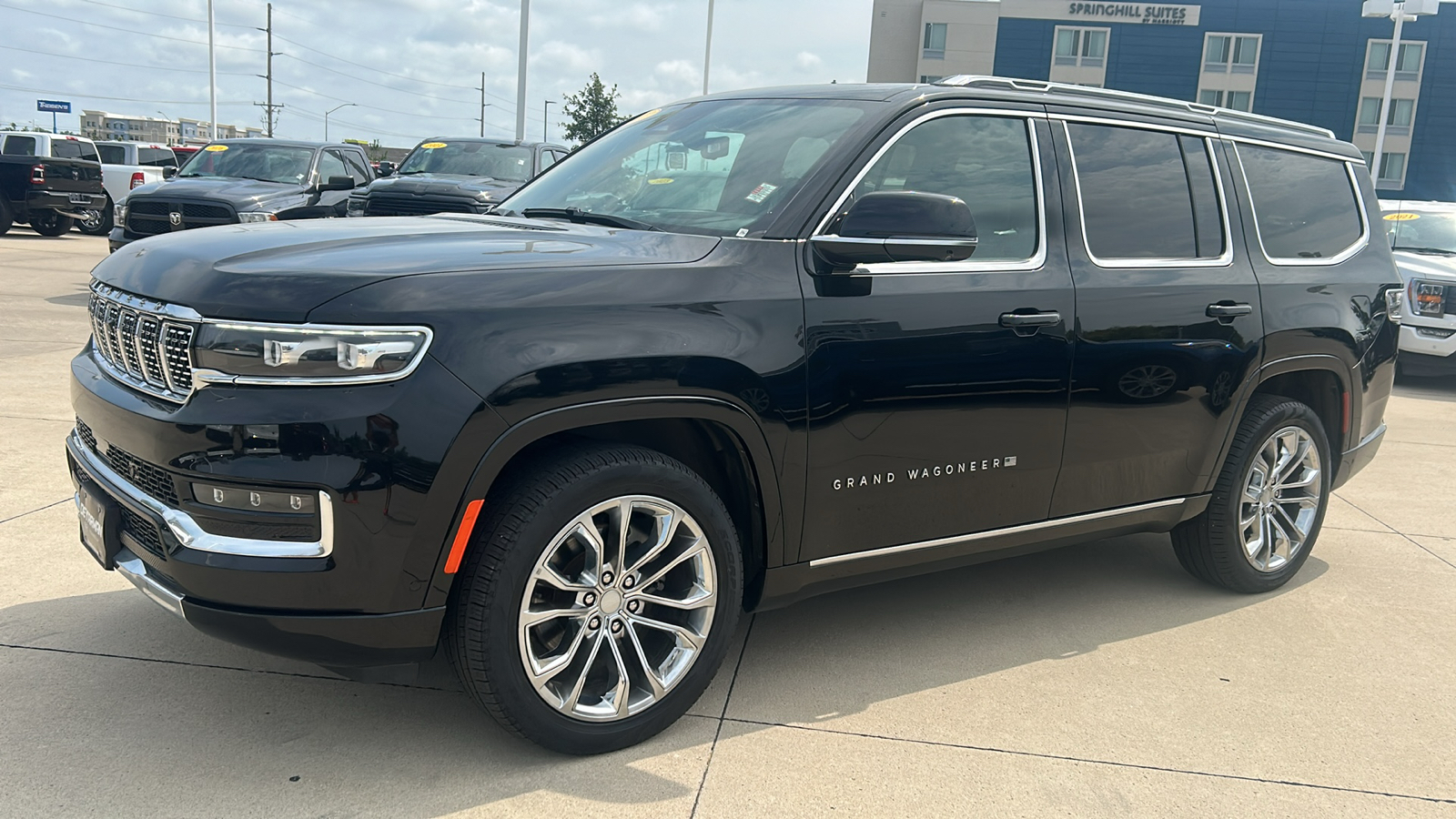 2023 Jeep Grand Wagoneer Series II 7