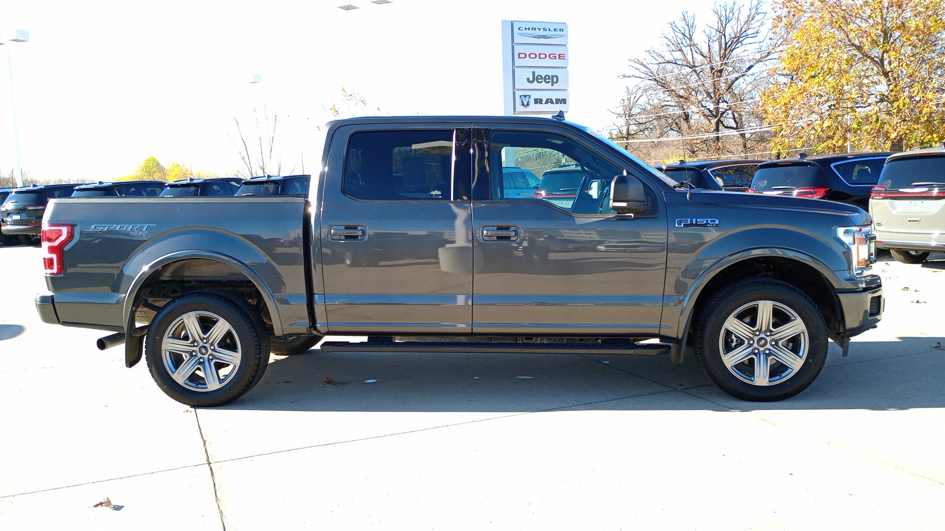 2018 Ford F-150 XLT 2