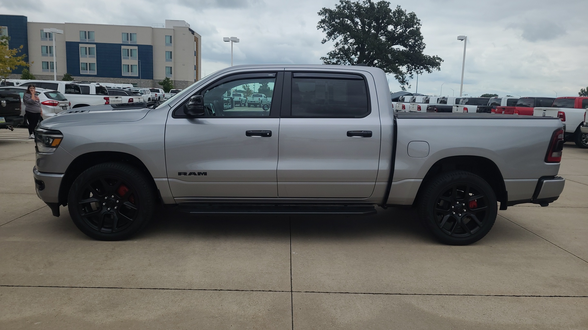 2024 Ram 1500 Laramie 6