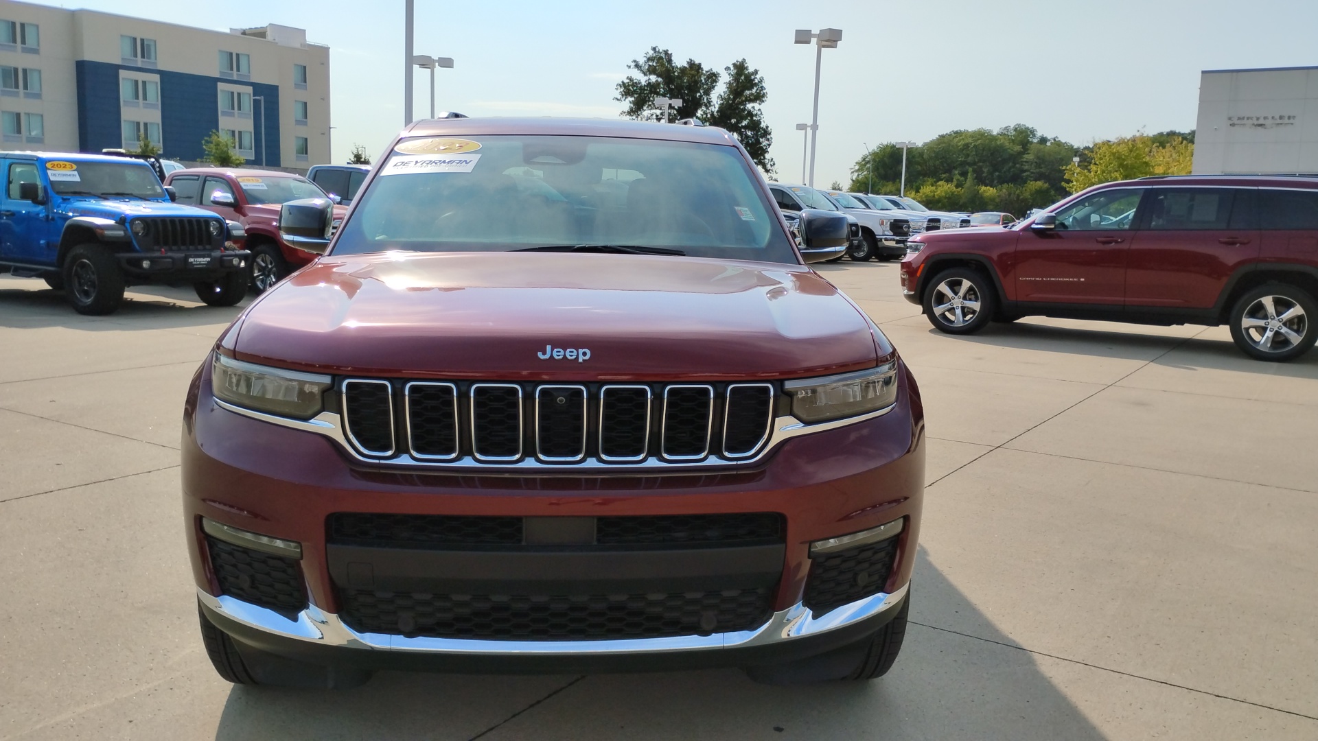 2023 Jeep Grand Cherokee L Limited 8