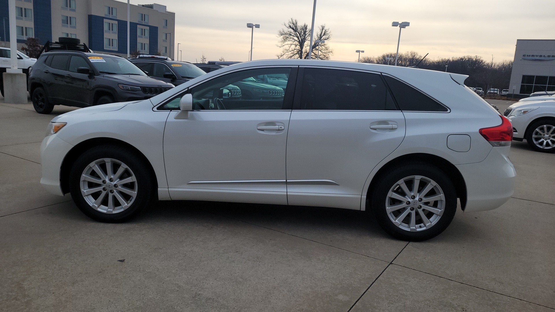 2011 Toyota Venza Base 6